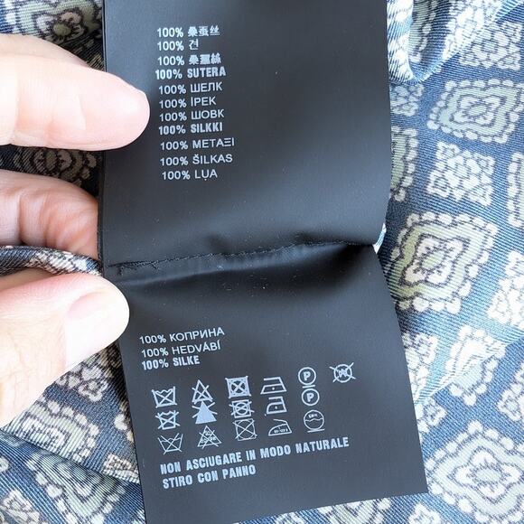 Prada Silk Patterned Long Sleeve Blouse Straight Fit Shirt, size IT 42/US 6 - Picture 12 of 13